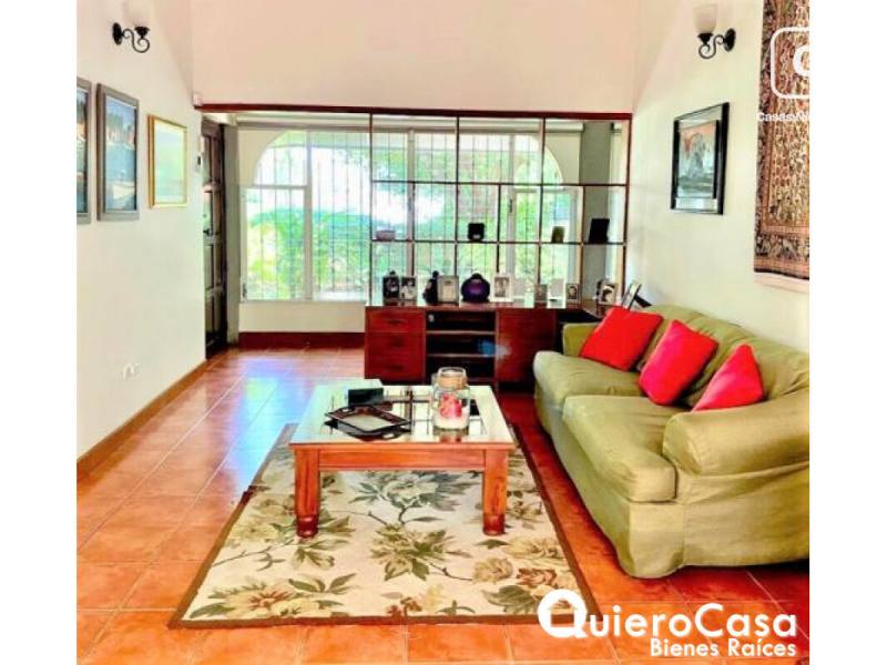 Casa en venta en Carretera Sur, Managua – 4 hab, 260 m²