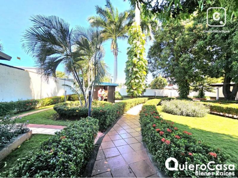 House for rent in Bolonia, Managua – 12 beds, 734 m²