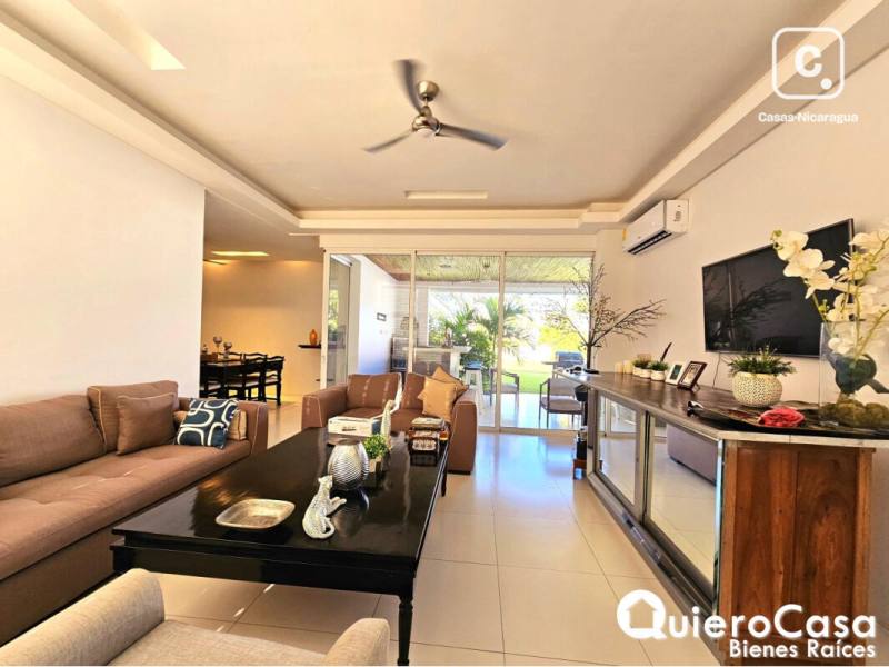Casa en alquiler en Las Colinas, Managua – 3 hab, 250 m²