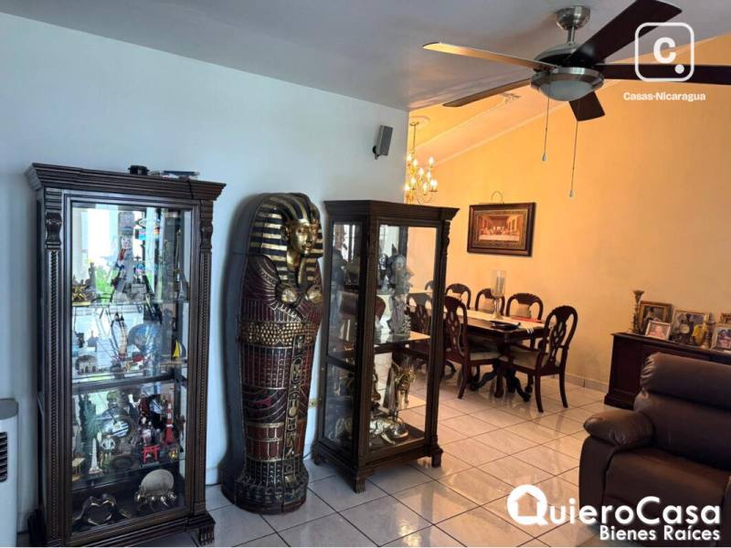 Casa en alquiler en Las Colinas, Managua – 3 hab, US$ 1,700/mes