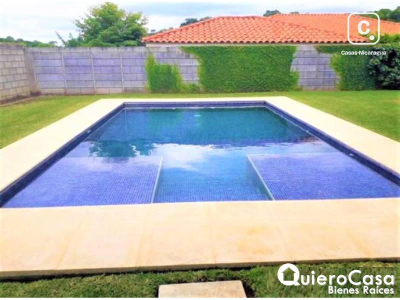 Casa en venta en Santo Domingo, Managua – 3 hab, 400 m², US$ 470,000