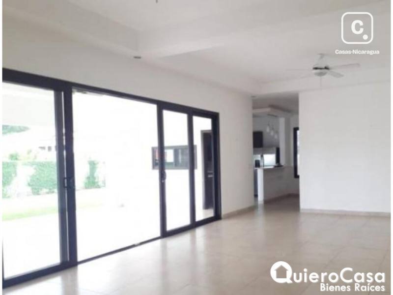 Casa en venta en Santo Domingo, Managua – 3 hab, 400 m², US$ 470,000