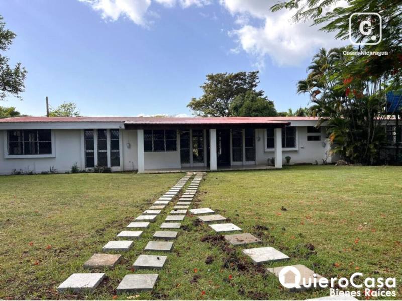 House for rent in Carretera Sur, Managua – 4 beds, US$ 2,500/month