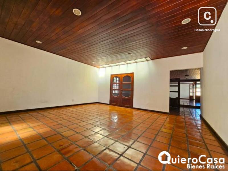 Casa en venta en Los Robles, Managua – 4 hab, 400 m²