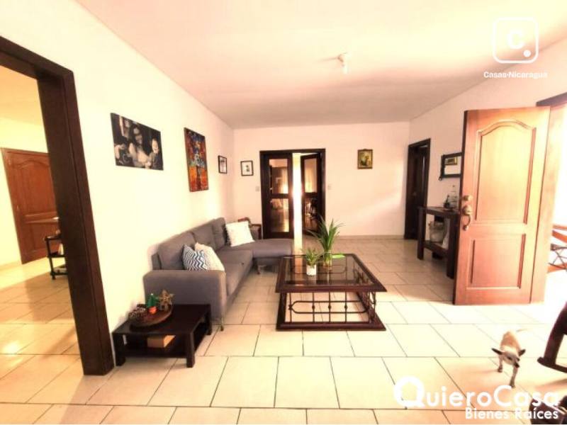 House for sale in Carretera Sur, Managua – 3 beds, 204 m²