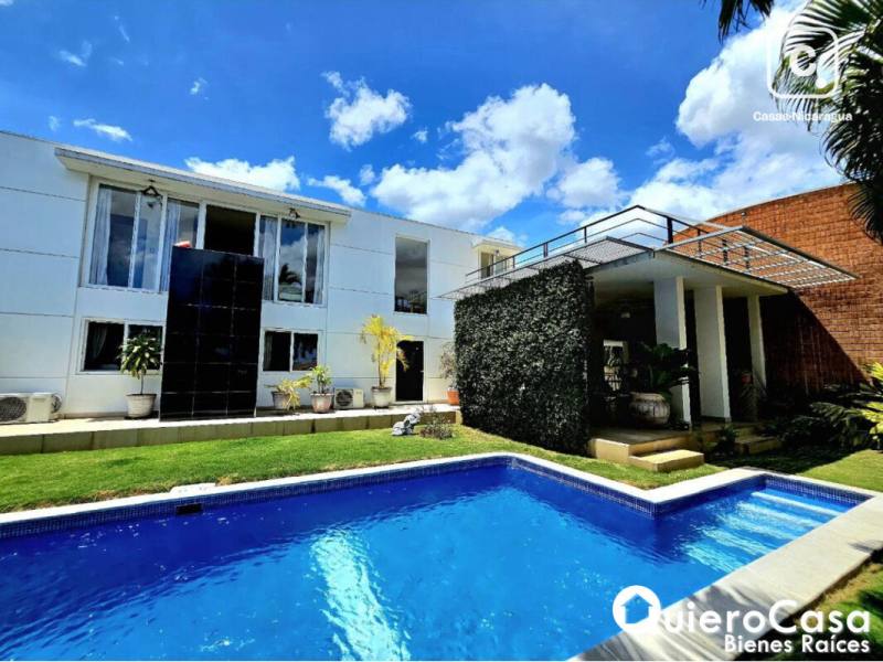 Casa en venta en Villa Fontana, Managua – 4 hab, 415 m²