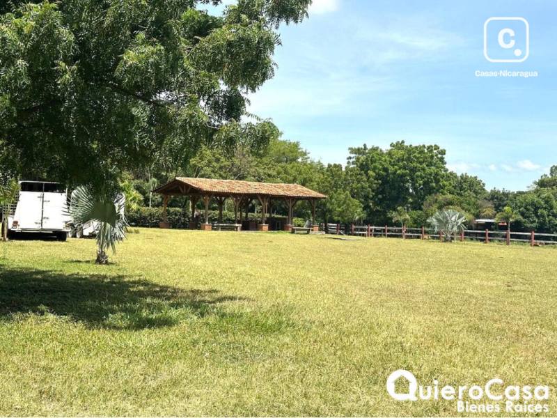 Farm for sale in Carretera Vieja a León, Managua – 10,480 m²