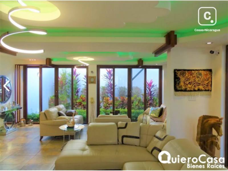 Casa en venta en Lomas de Montserrat, Managua – 4 hab, 326 m²