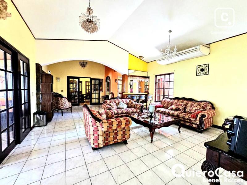 Casa en venta en Managua – 4 hab, 430 m²
