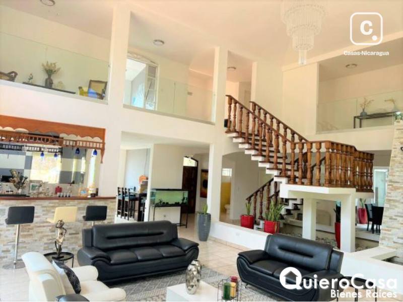 Casa en venta en Santo Domingo, Managua – 5 hab, 700 m², US$ 650,000