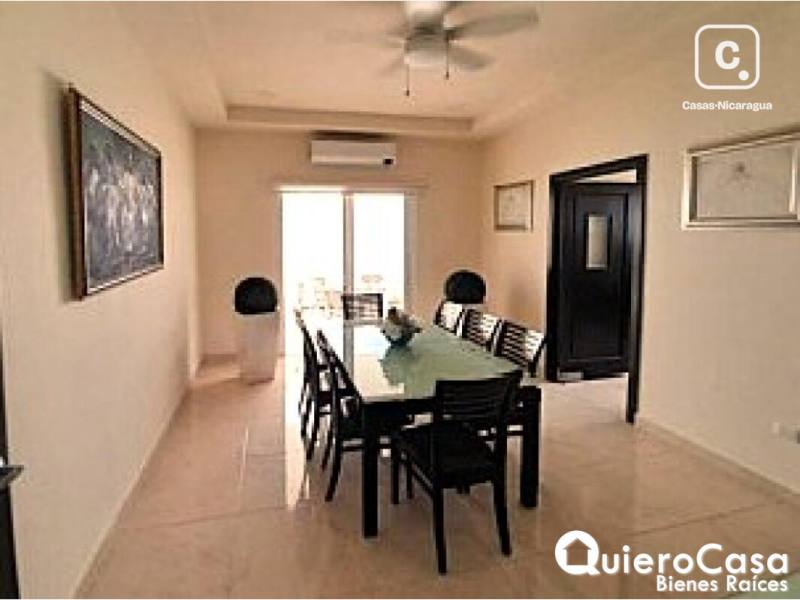 Casa en venta en Las Colinas, Managua – 3 hab, 300 m², US$ 385,000