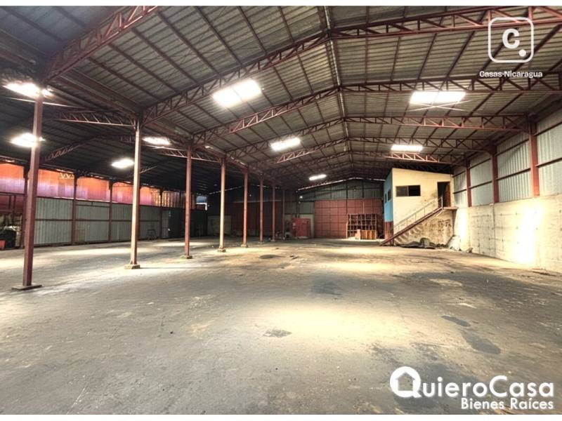 Bodega en venta en Mercado Oriental, Managua – 2,030 m²