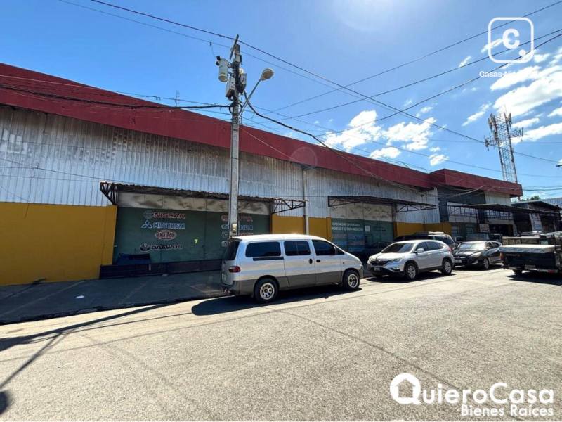 Bodega en venta en Mercado Oriental, Managua – 2,030 m²