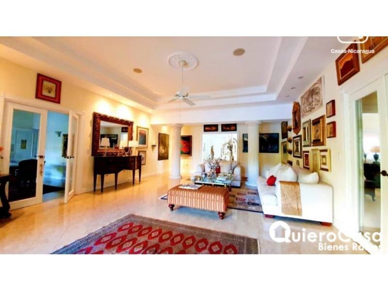 Casa en venta en Las Colinas, Managua – 3 hab, 425 m²