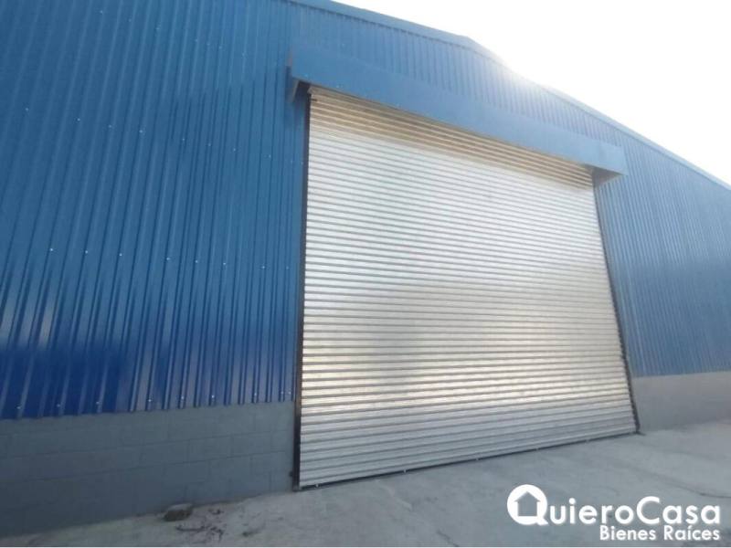Bodega en alquiler en Carretera Nueva León, Managua – 660 m²