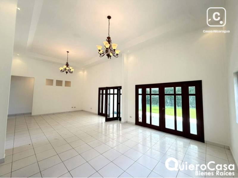 House for rent in Las Colinas, Managua – 3 beds, 250 m², US$ 1,500/month