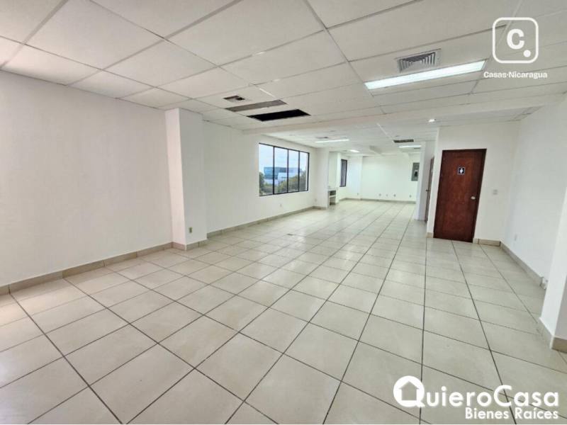 Office for rent in Villa Fontana, Managua – 96 m²