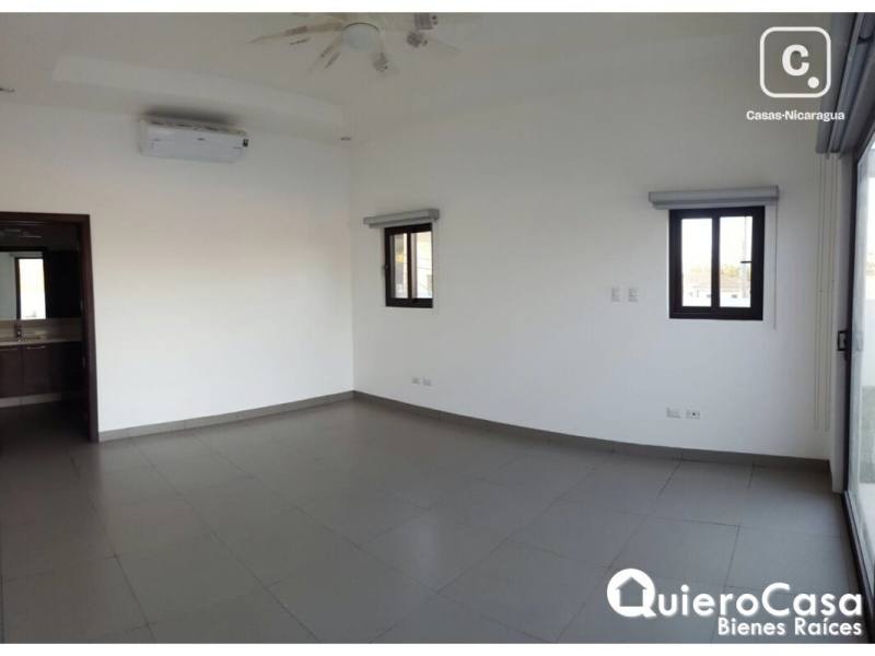 House for sale in Santo Domingo, Managua – 3 beds, 254 m²