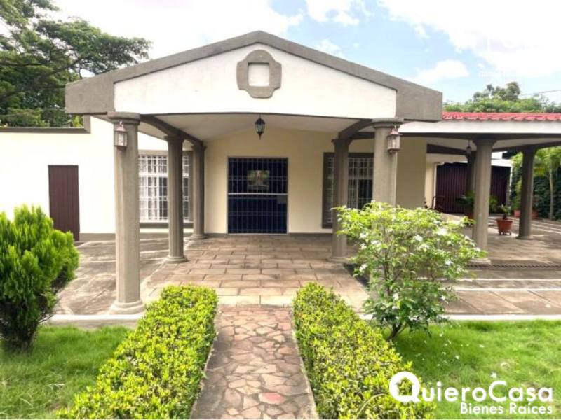 Casa en venta en Las Colinas, Managua – 3 hab, 475 m²