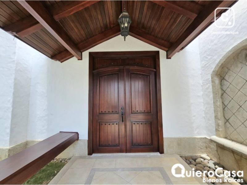 Casa en venta en Santo Domingo, Managua – 4 hab, 950 m²