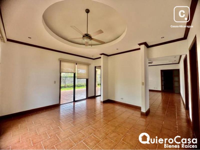 Casa en venta en Las Cumbres, Managua – 3 hab, 400 m²