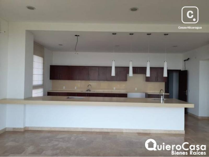 Apartamento en venta en Santo Domingo, Managua – 3 hab, 324 m²