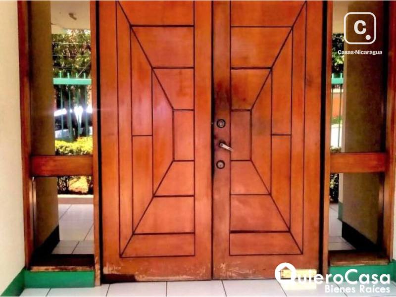 Office for sale in Managua – 517 m²