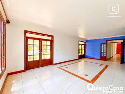 House for sale in Managua – 5 beds, 391 m²