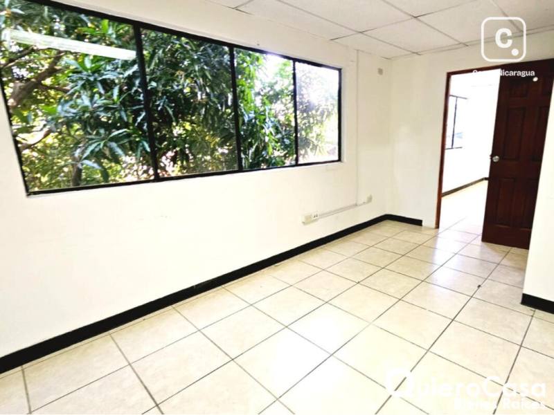 Office for rent in Villa Fontana, Managua – 151 m²