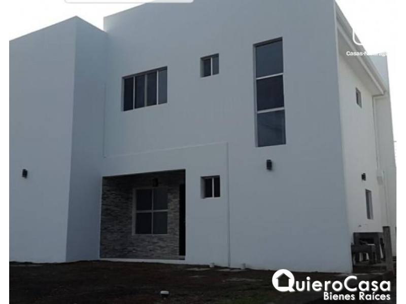 Casa en venta en San Juan del Sur, Rivas – 4 hab, 220 m²