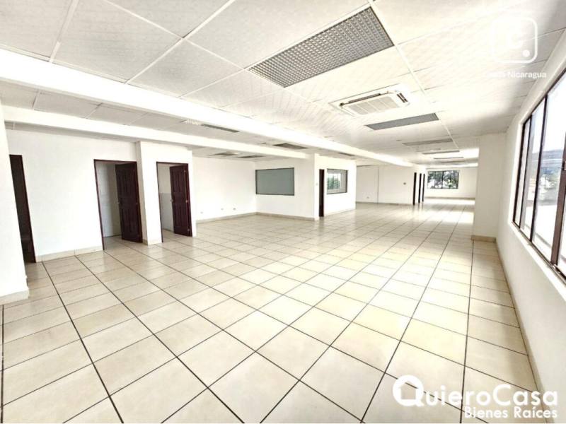 Office for rent in Villa Fontana, Managua – 245 m²