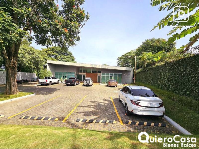 Office for sale in Las Colinas, Managua – 550 m²