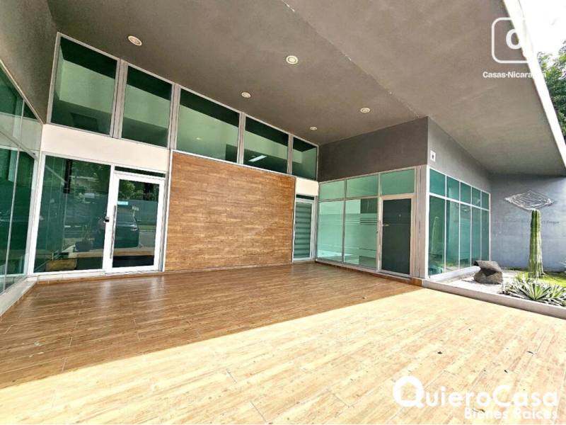 Oficina en venta en Las Colinas, Managua – 550 m²
