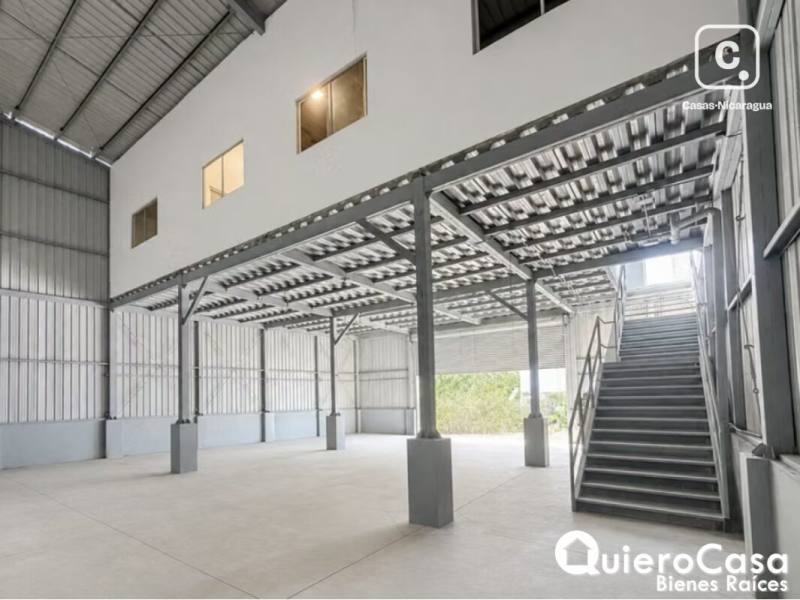 Bodega en alquiler en Carretera Masaya, Managua – 306 m², US$ 3,672/mes