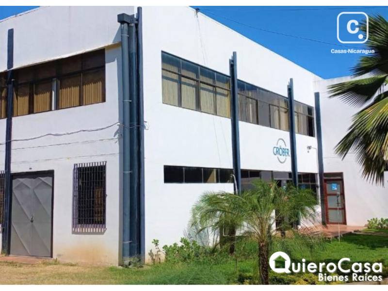 Oficina en venta en Bolonia, Managua – 423 m²