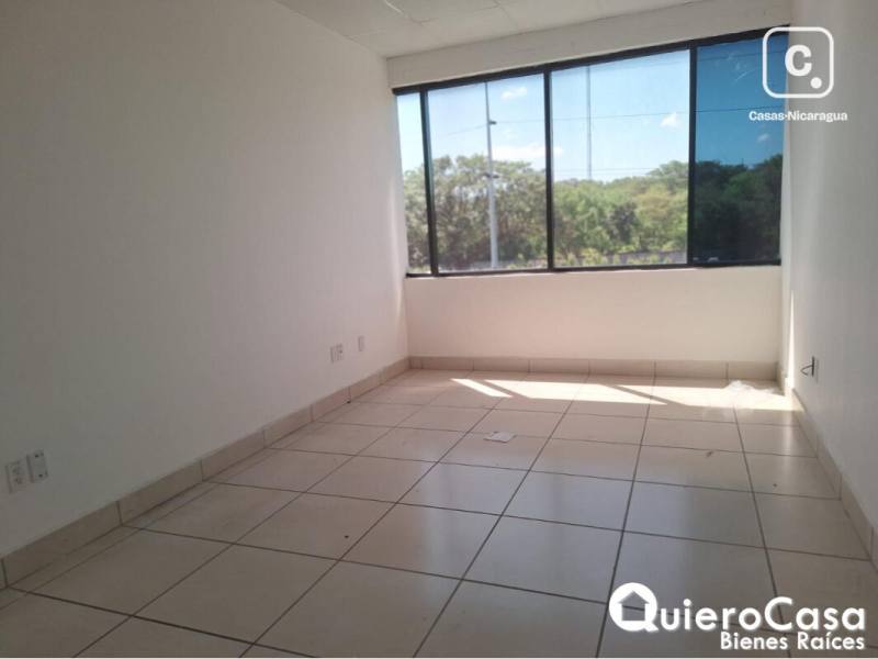 Office for rent in Villa Fontana, Managua – 127 m²