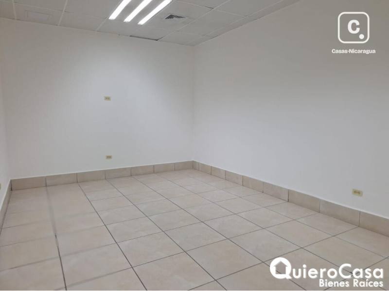 Office for rent in Villa Fontana, Managua – 105 m²