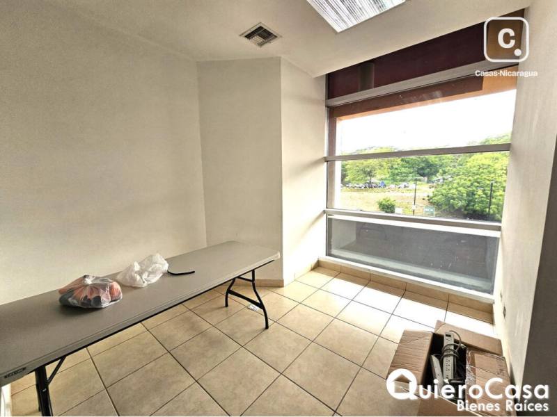 Oficina en alquiler en Managua – 248 m²