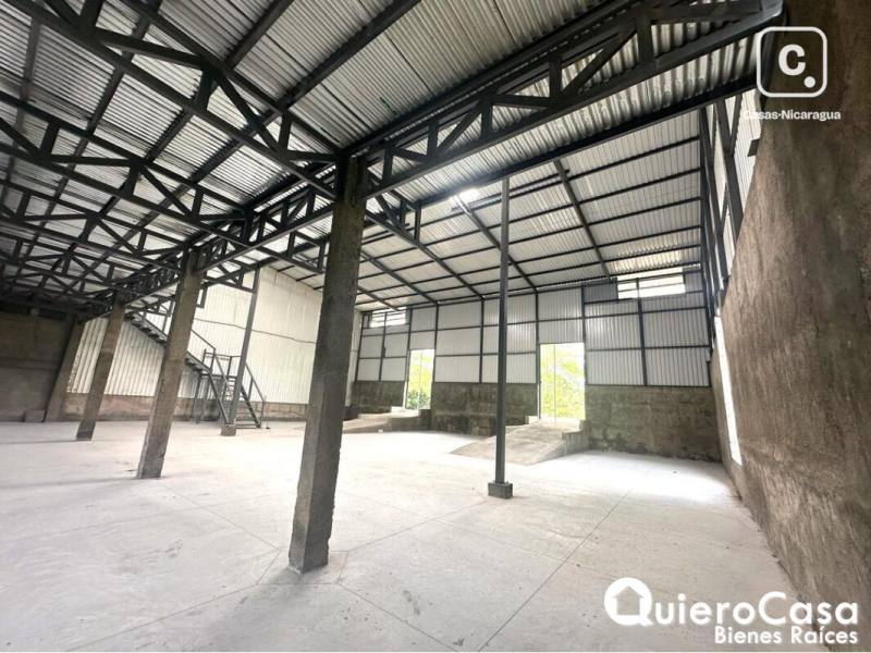 Bodega en alquiler en Carretera Vieja a León, Managua – 600 m²