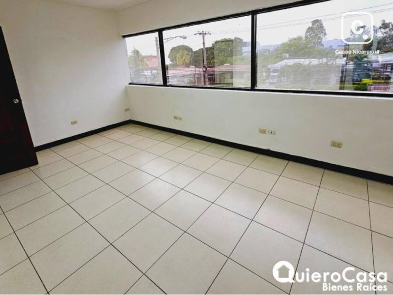 Office for rent in Villa Fontana, Managua – 100 m²