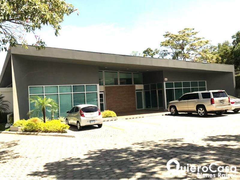 Commercial unit for sale in Las Colinas, Managua – 560 m²