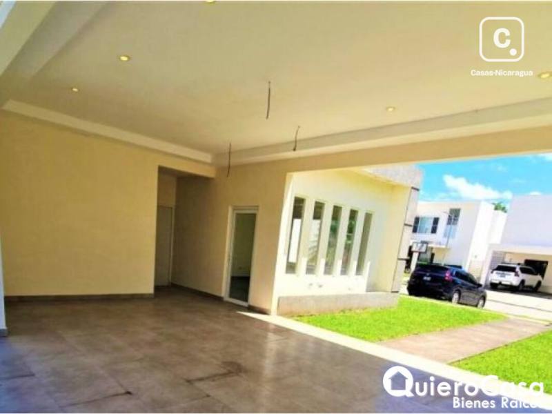Lot for sale in Villa Fontana, Managua – 943 m²
