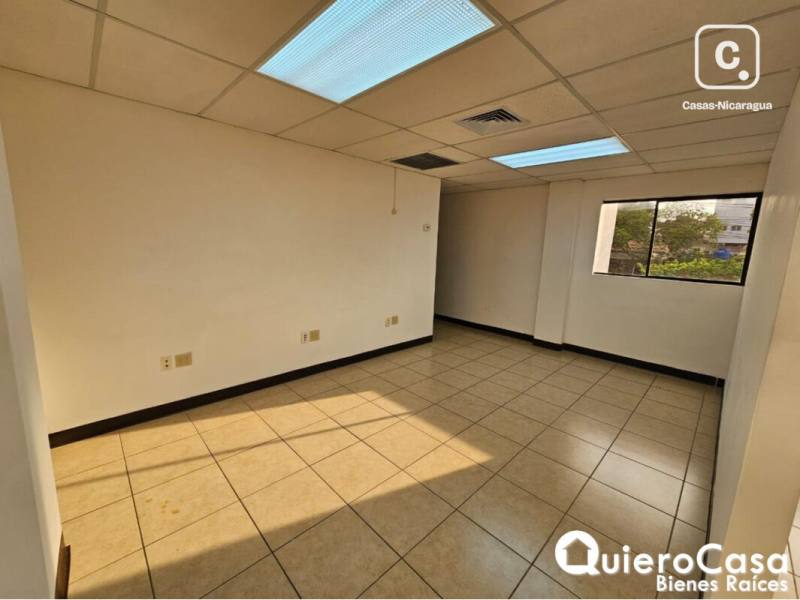 Office for rent in Villa Fontana, Managua – 75 m²