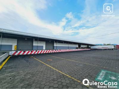 Bodega en alquiler en Carretera Nueva León, Managua – 2,500 m²