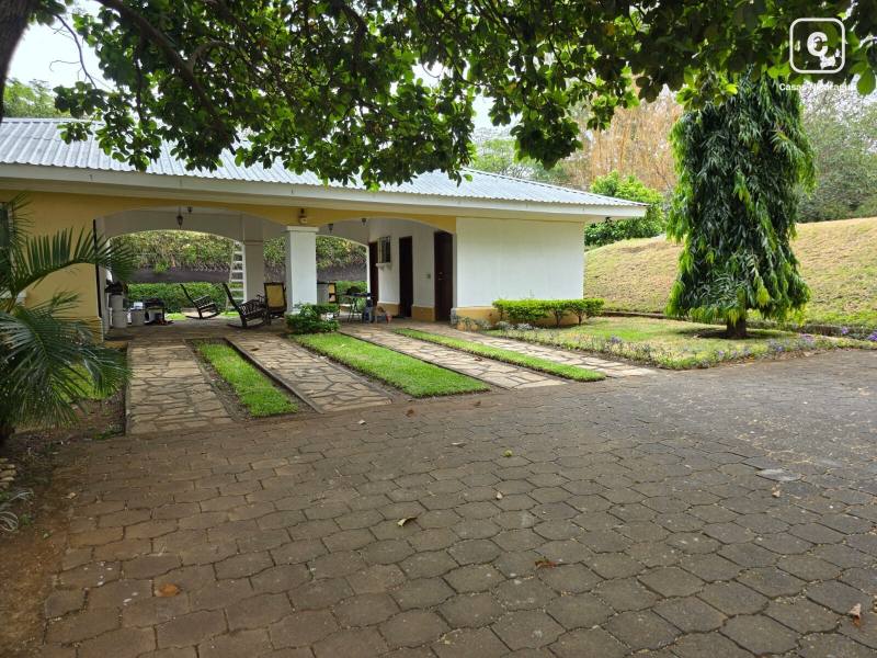 House for sale in Carretera Sur, Managua – 4 beds, 500 m², US$ 700,000