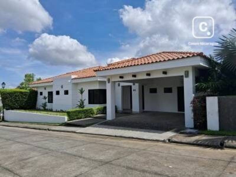 House for sale in Colonia Managua, Managua – 374 m²