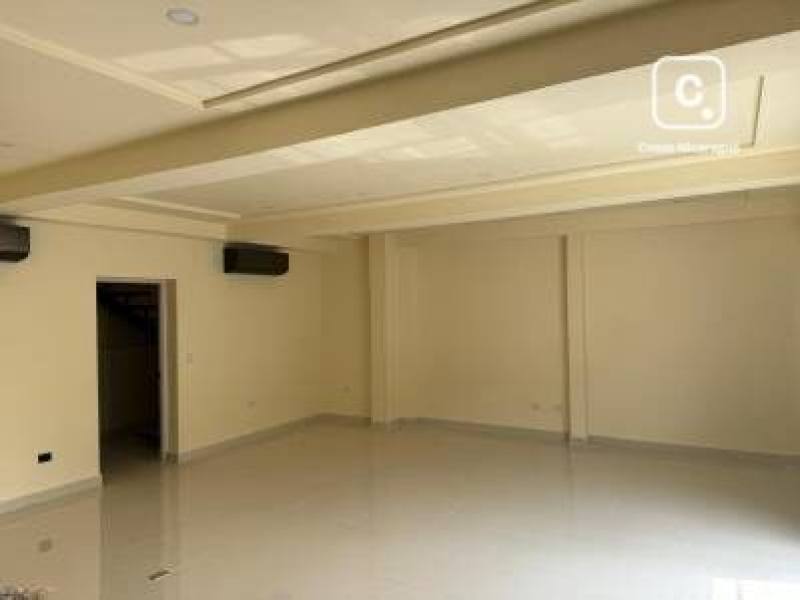 Commercial unit for rent in Los Robles, Managua – 182 m²