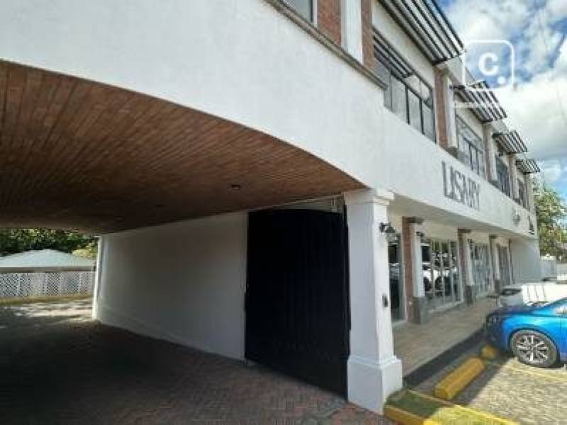 House for sale in Las Colinas, Managua – 929 m²