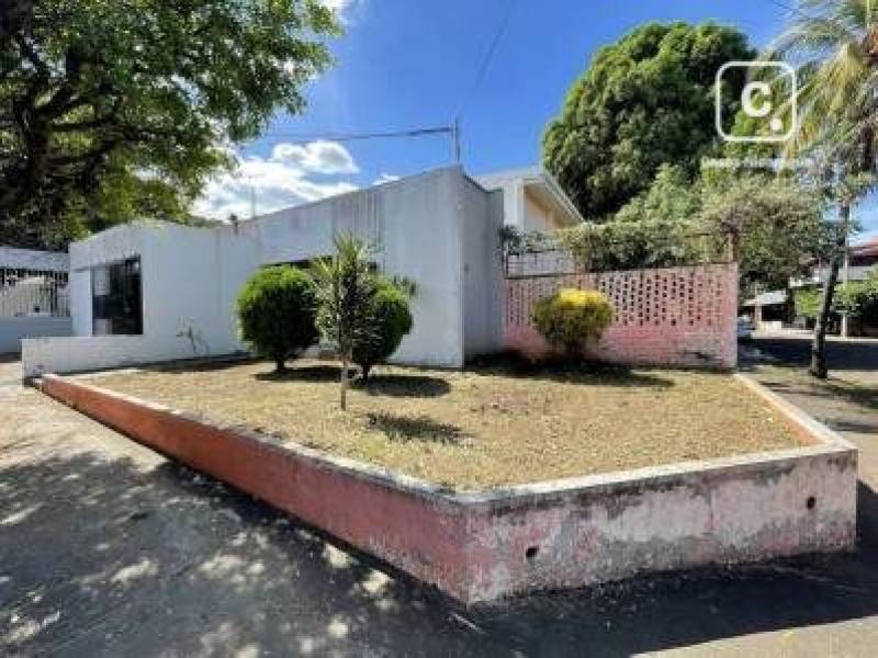 House for sale in Colonia Managua, Managua – 3 beds, 881 m²