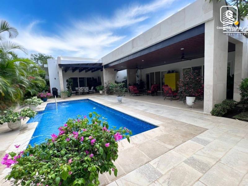 House for sale in Santo Domingo, Managua – 5 beds, 1,060 m²
